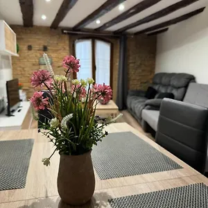 https://navarreria.sansebastianhotels.net